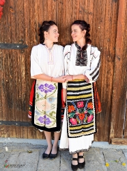 С тамбура в село Свежен_2