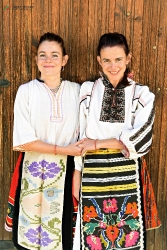 С тамбура в село Свежен_3